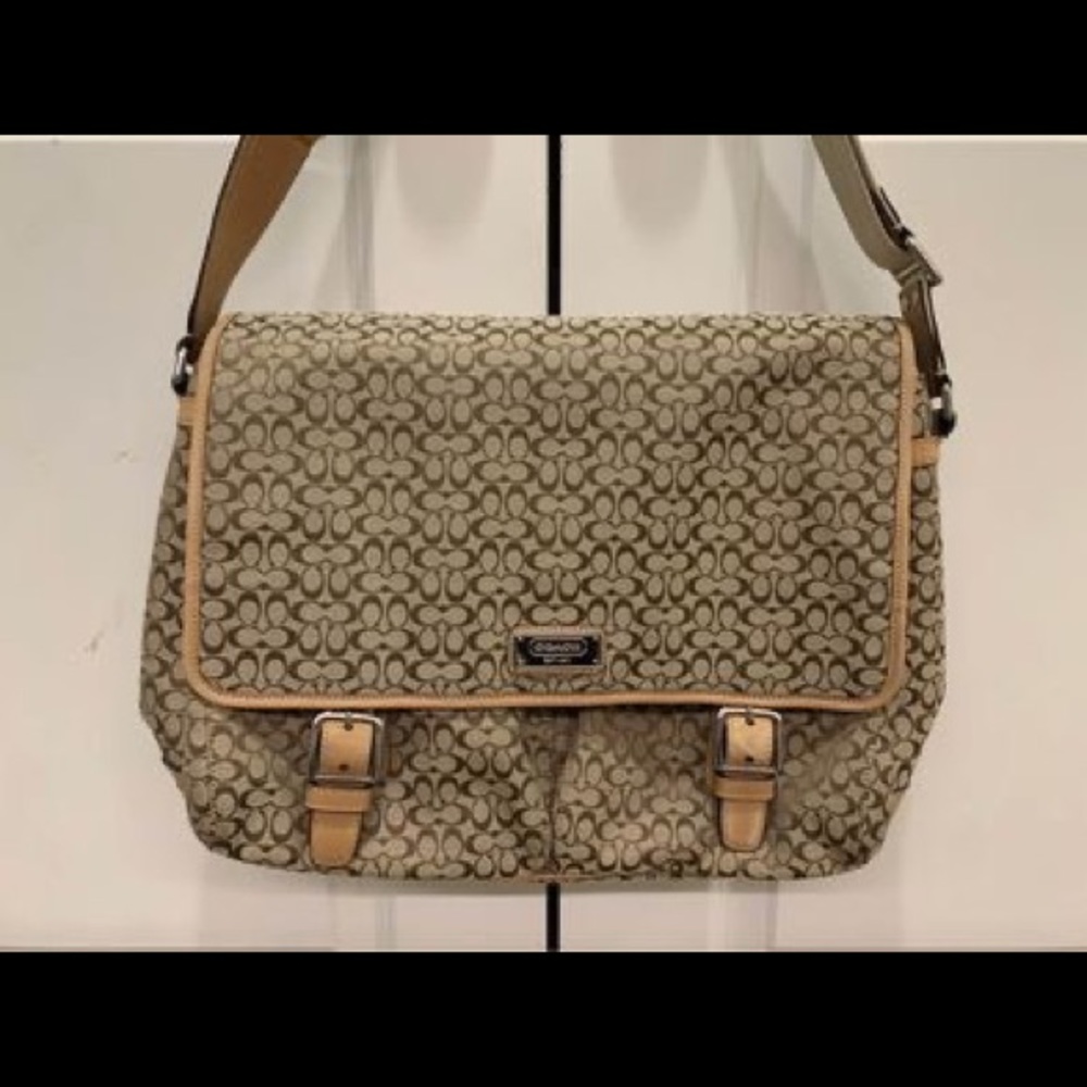 Coach signature messenger bag